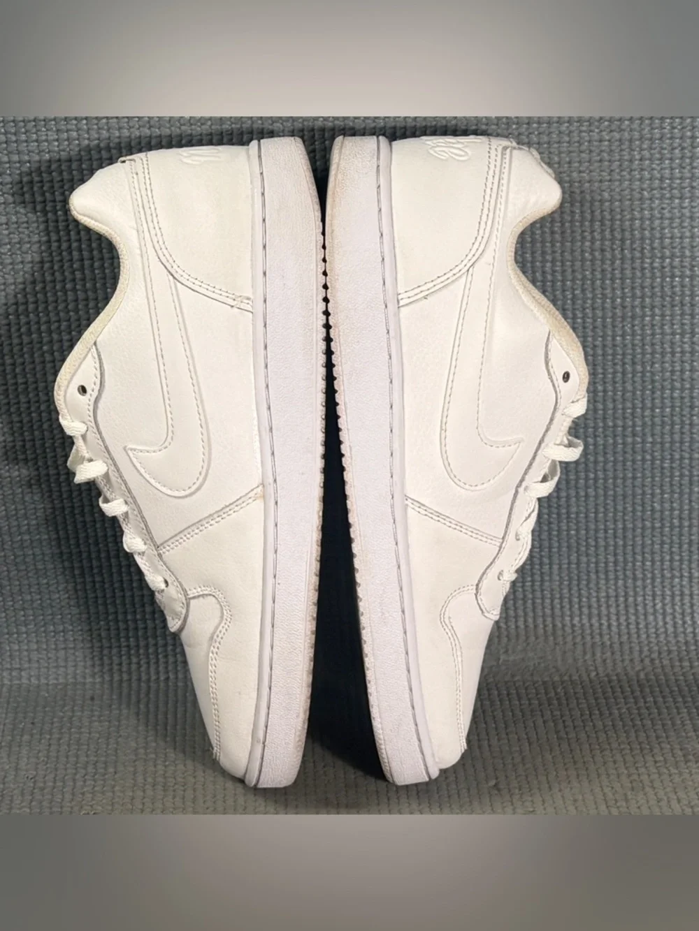 Nike ebernon low
